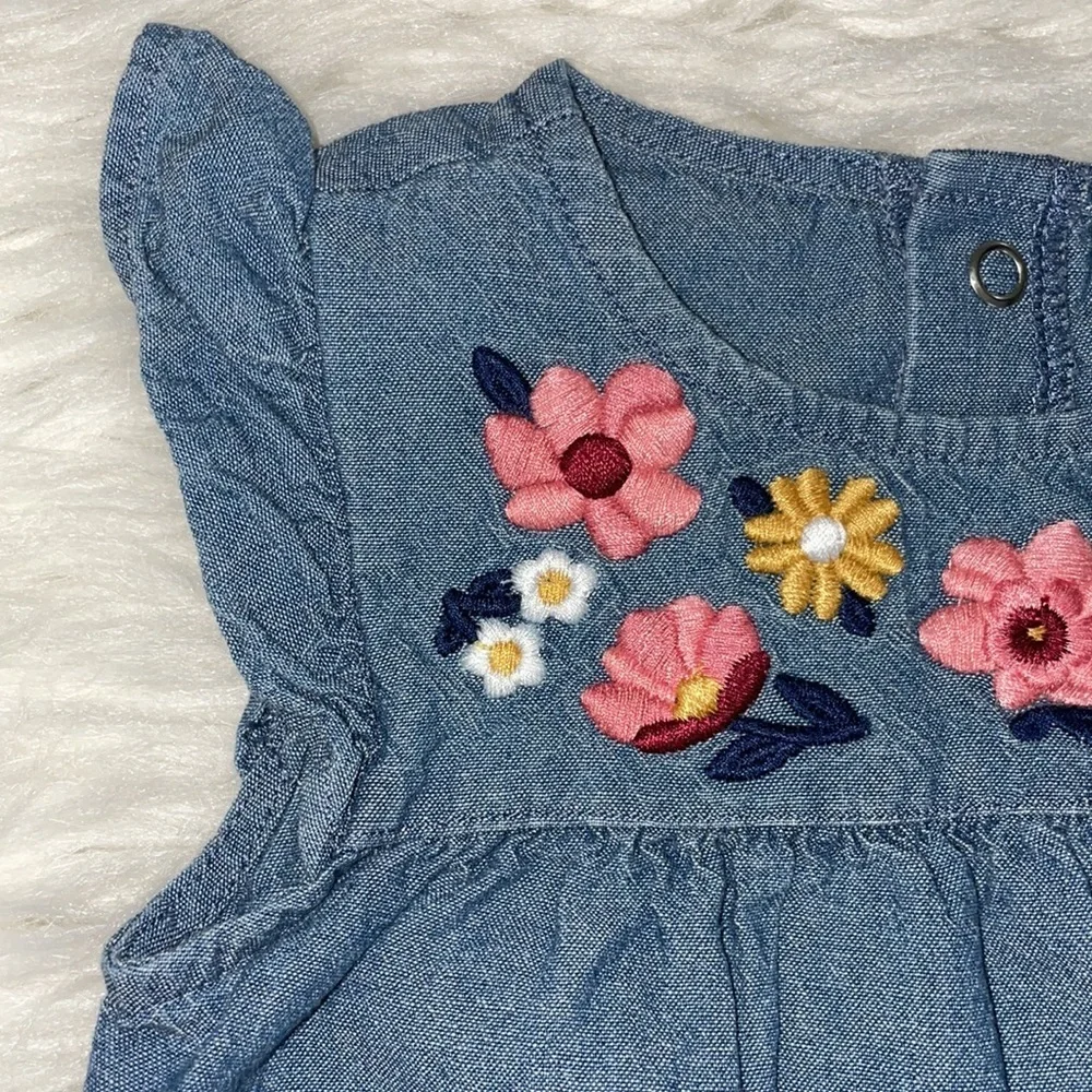 Carter’s romper size 18M